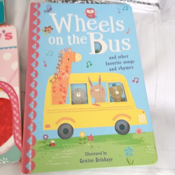 Lot of Kids Books & 7 Blank Composition Notebooks 7.5"x4.88" Journals New - Picture 10 of 12